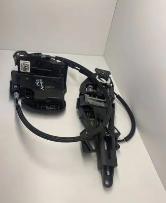 Chevrolet Traverse II Rear door lock 13533605 46082100 13546567