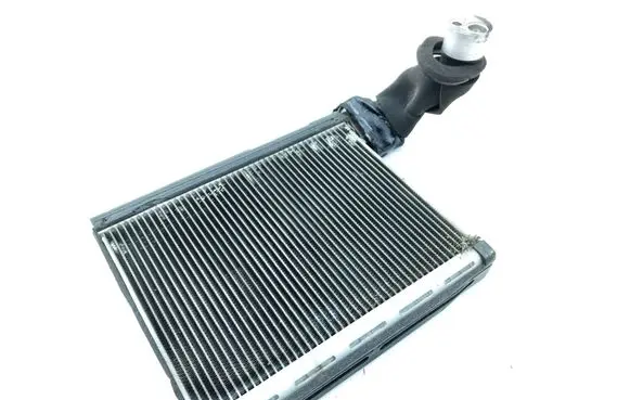 Lexus IS 220D-250-350 Air conditioning (A/C) radiator (interior) 