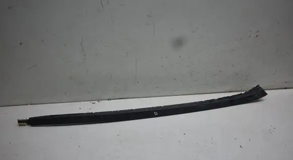 Opel Astra J Windshield trim 498166255 13280302