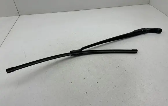 Toyota Avensis T270 Windshield/front glass wiper blade 