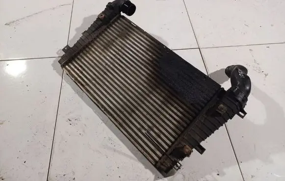 Opel Zafira B Intercooler radiator