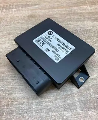 BMW 5 F10 F11 Hand brake control module 6858017 32620276A