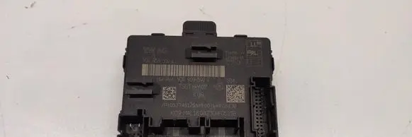 Volkswagen Tiguan Door control unit/module 5Q0959592L