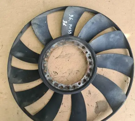 Volkswagen PASSAT B5.5 Fan impeller 058121301B 058121301