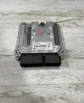 BMW X5 F15 Engine control unit/module 8586540 030355229 0281031950