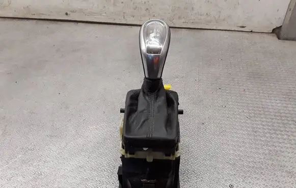 Volvo V60 Gear shifter/selector 31325216 T20121008061252