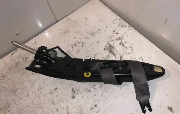 Volvo XC90 Front seatbelt D3210