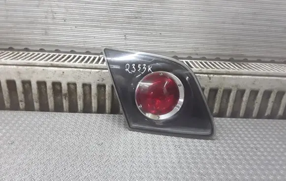 Mazda 3 I Tailgate rear/tail lights P2913