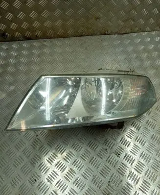 Skoda Octavia Mk2 (1Z) Headlight/headlamp 4SHX13K046AB VP4SHX13K046BA