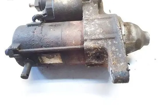 Toyota Yaris Starter motor 