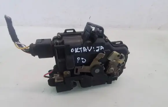 Skoda Octavia Mk1 (1U) Front door lock