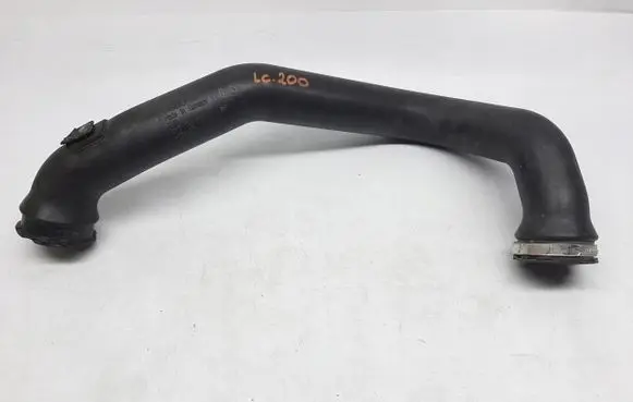 Audi A4 S4 B9 8W Intercooler hose/pipe 8W0145673C