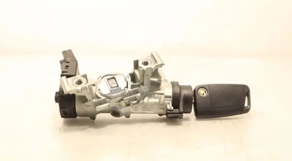 Skoda Fabia Mk3 (NJ) Ignition lock 6C0905865