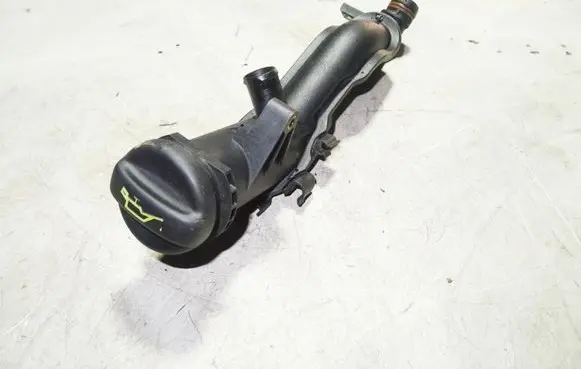 Volvo C30 Oil fill pipe 9654733980