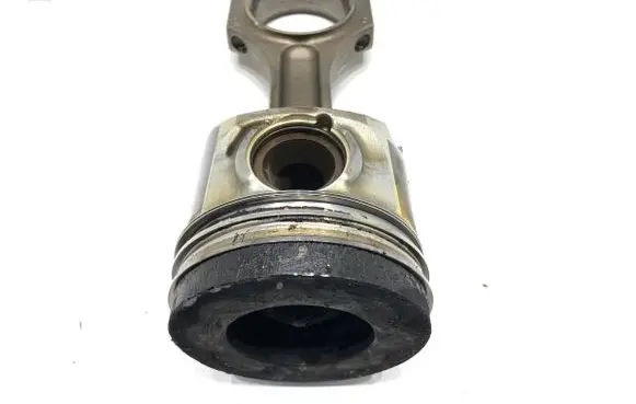 BMW 5 F10 F11 Piston with connecting rod 