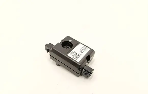 BMW 2 F46 Aerial antenna amplifier 9231466 12363410