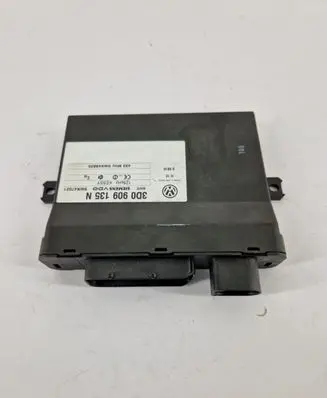 Volkswagen Touareg I Keyless (KESSY) go control unit/module 3D0909135N