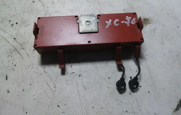 Volvo XC70 Aerial antenna amplifier 30752894