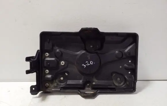 Mitsubishi Pajero Battery tray MR440936 8201A087