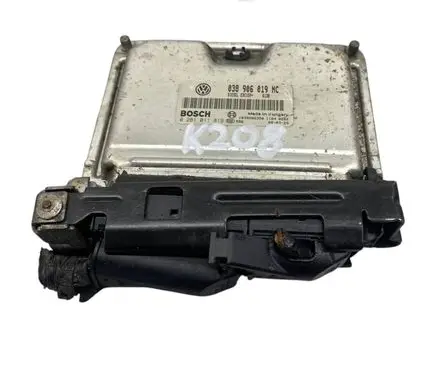 Volkswagen Polo IV 9N3 Engine control unit/module 038906019NC 0281011819 1039S06350
