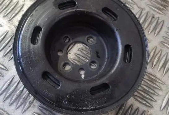Crankshaft pulley