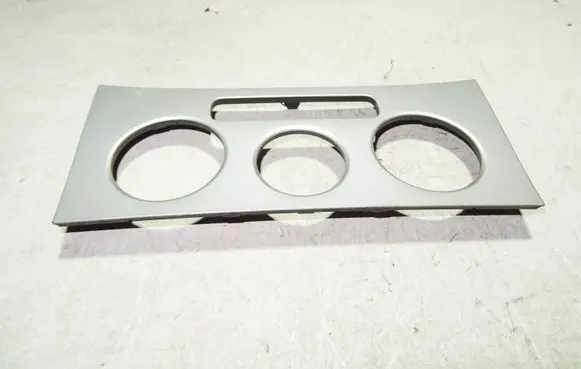 Volkswagen PASSAT B6 Dashboard center trim panel 3C0863099E