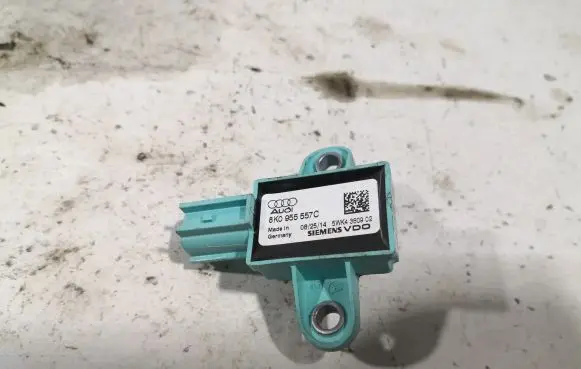 Audi A4 S4 B8 8K Airbag deployment crash/impact sensor 8K0955557C