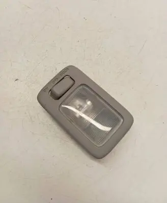 Mitsubishi Endeavor Front seat light