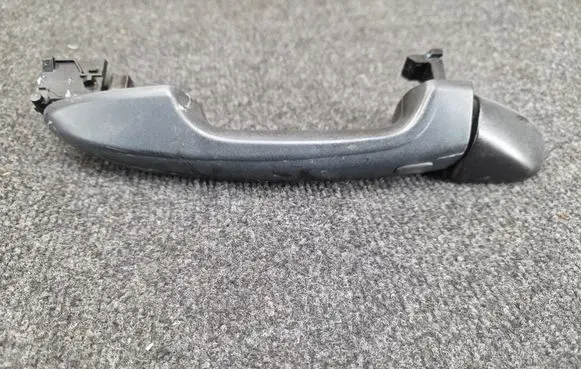 Toyota Hilux VIII Front door exterior handle S110424