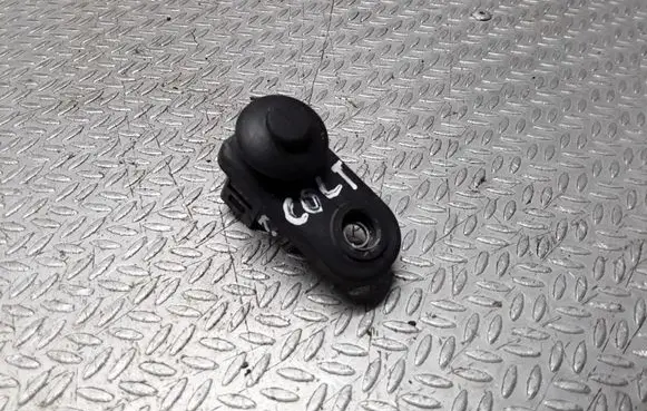 Mitsubishi Colt CZ3 Front door sensor coupe 