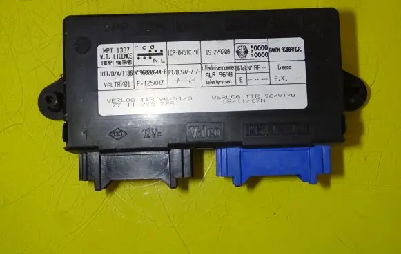 Renault Laguna I Comfort/convenience module 7711368725