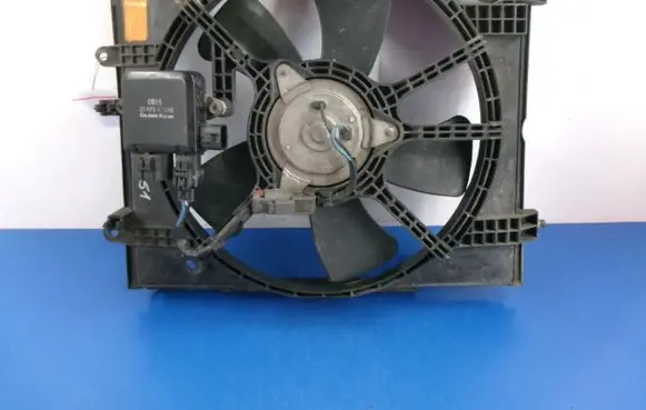 Mitsubishi Outlander Electric radiator cooling fan