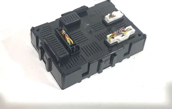 Nissan Note (E11) Other control units/modules 284B2EM01E