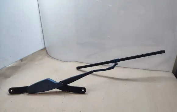 Mercedes-Benz E C207 W207 Front wiper blade arm