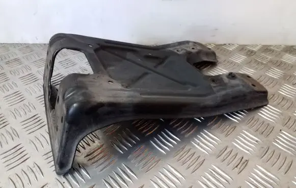 Mercedes-Benz R W251 Top upper radiator support slam panel