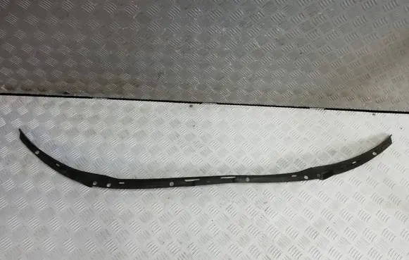 Volvo V40 Cross country Front bumper lip 31323098