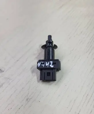 Mercedes-Benz C W204 Brake pedal sensor switch 0045452114