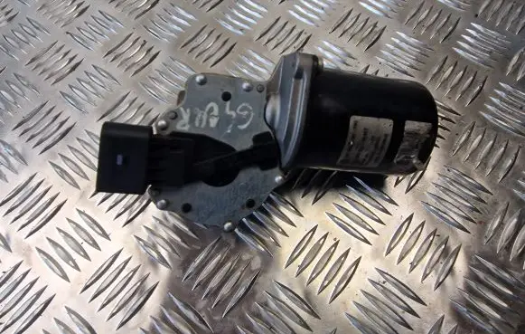 Volkswagen Golf IV Wiper motor 1J1955113C
