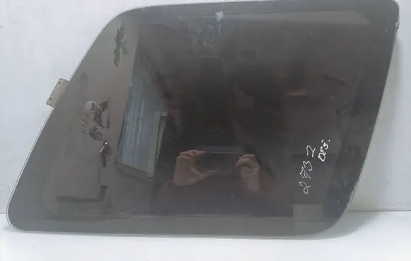 Toyota RAV 4 (XA10) Rear side window As2