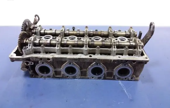 BMW 4 F32 F33 Engine head 