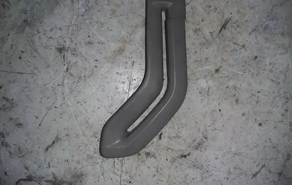 Volvo V50 Front sill trim cover 8665745