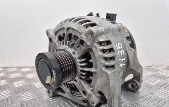BMW 5 F10 F11 Generator/alternator 7605061