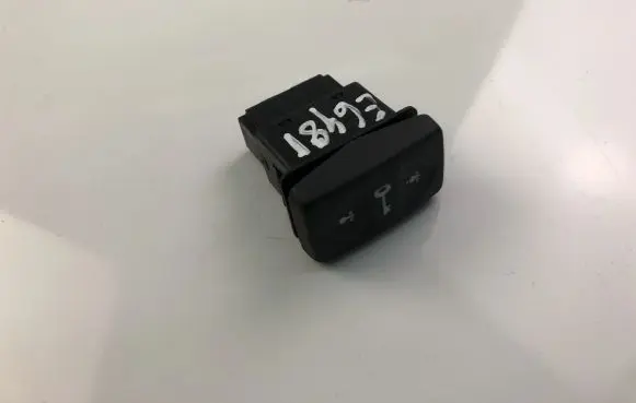 Land Rover Freelander Central locking switch button YUF101530LNF