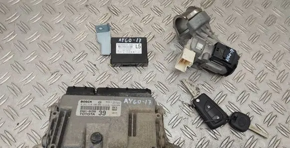 Toyota Aygo AB40 Engine ECU kit and lock set 896610H390 897800H030