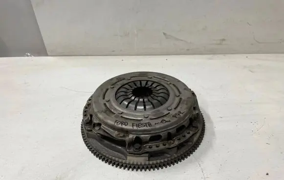 Ford Fiesta Clutch set kit GA6G6375CC