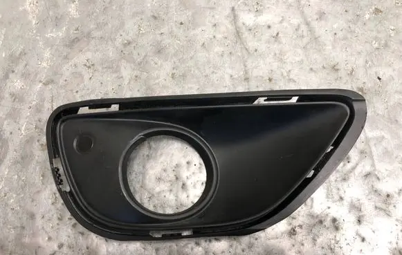 Porsche Cayenne (92A) Front fog light trim/grill 7P5807824BILI 7P5807824 5Q0919275B