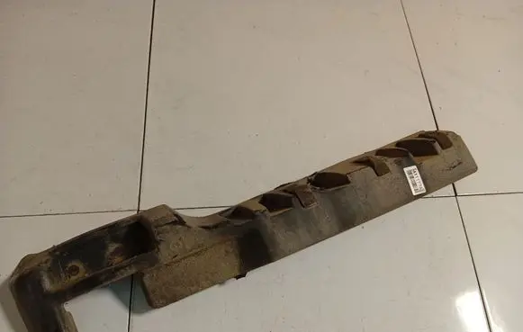 KIA Sorento Rear bumper mounting bracket 