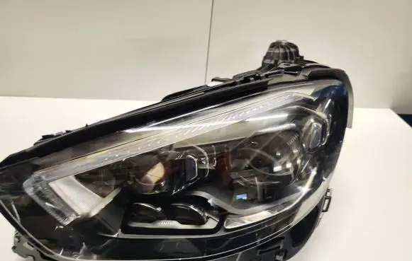Mercedes-Benz E W213 Headlight/headlamp a2139068309
