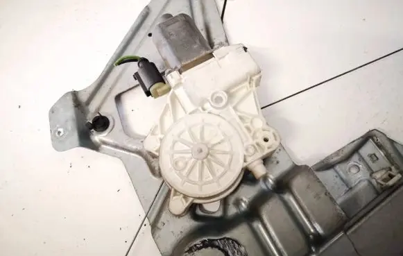 Volkswagen Crafter Front door window regulator motor a0068205442 995185-102