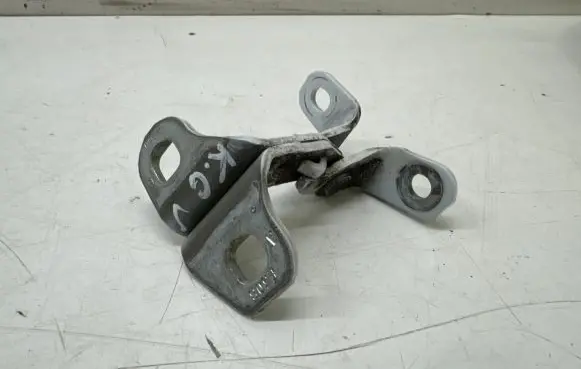Opel Astra K Rear door upper hinge